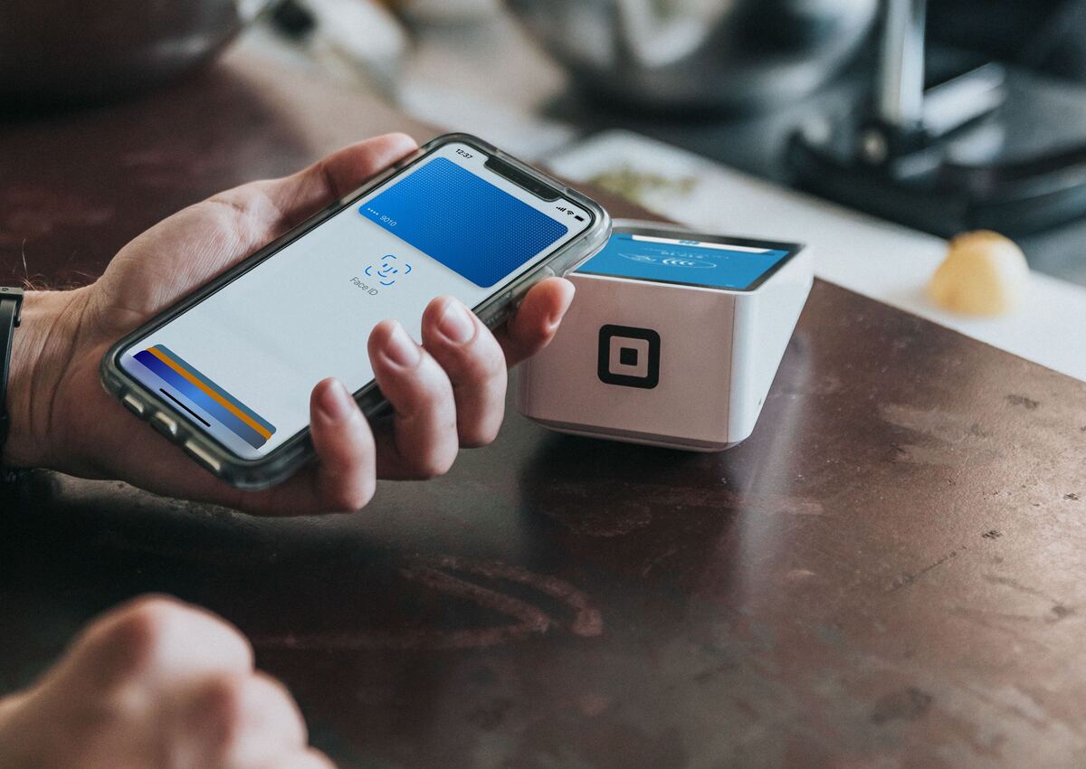 UK Government Started Accepting Apple Pay and Google Pay