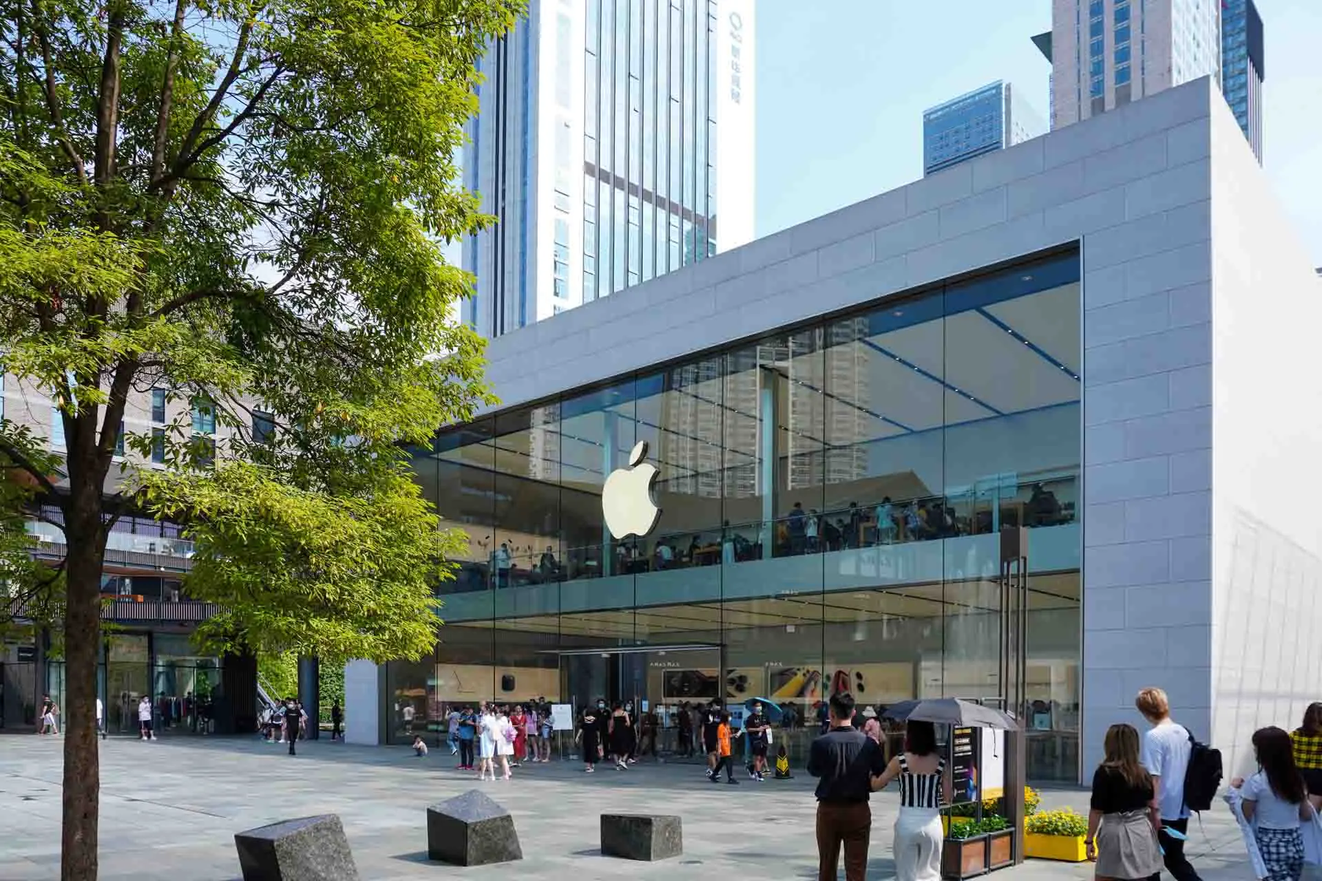 Tata Group Set to Enter iPhone Assembly Business in India